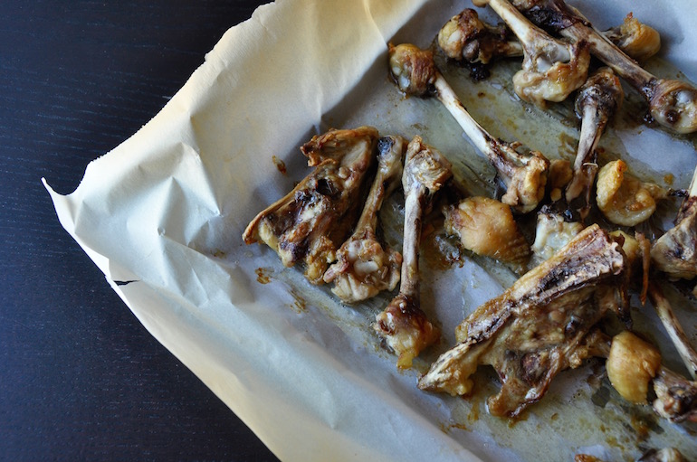 How to Turn Kitchen Scraps Into a Vegetable or Chicken Stock in 7 Easy