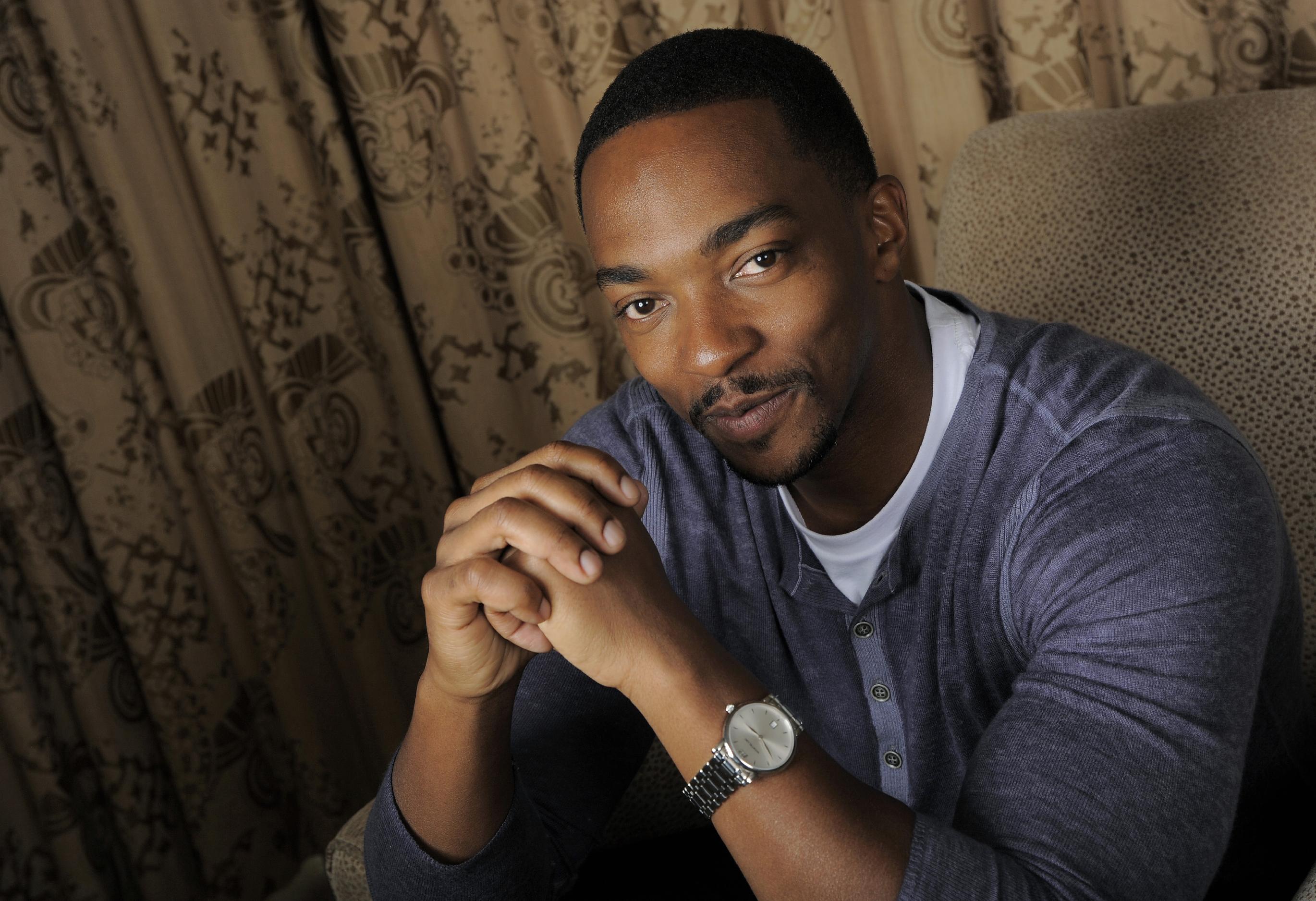 Ser Halcón en Capitán América es épico para Mackie, image size:2740x1876