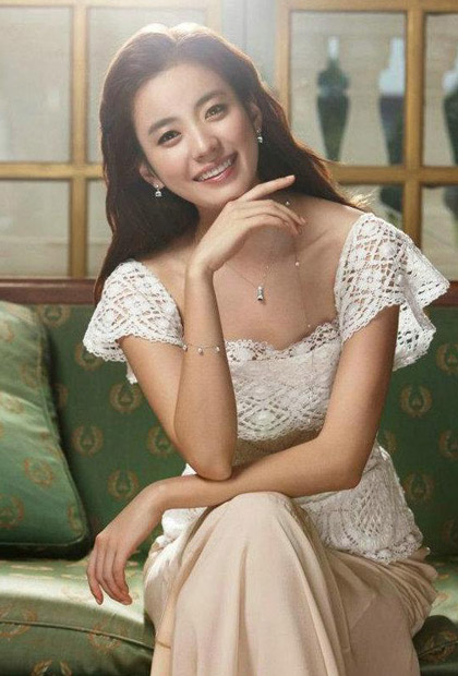 Người đẹp “Đông Yi”: Lúc dịu dàng, khi dữ dội…