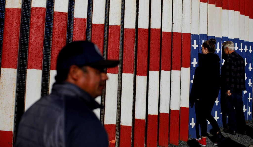 CBP Awards Contracts to Build 65 Miles of New Border Wall