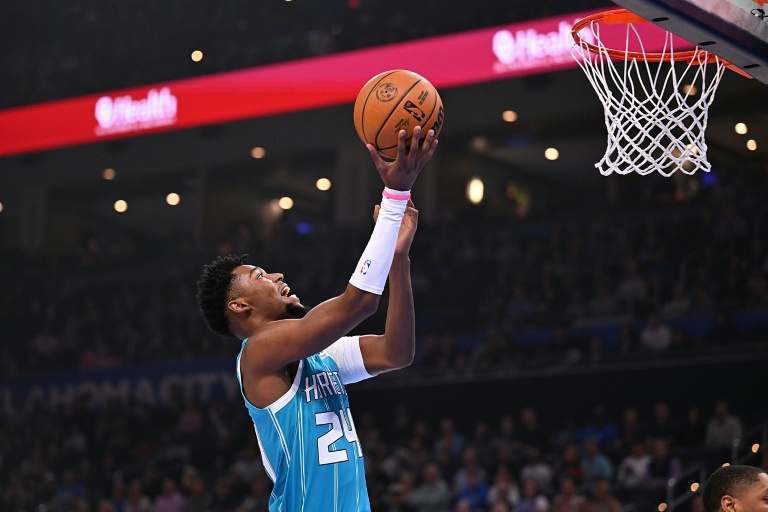 Hornets shock Thunder as Pistons dominate Knicks