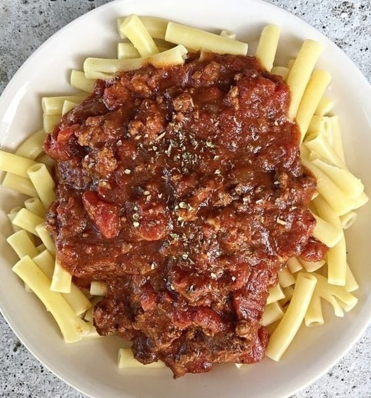 Never Buy Jarred Pasta Sauce Again With This Slow Cooker Meat Sauce Recipe