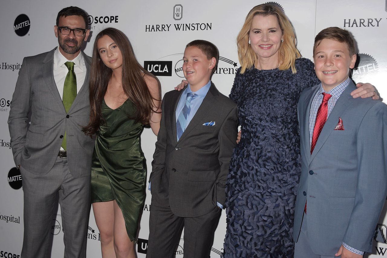 Jeffrey Mayer/WireImage Reza Jarrahy, Alizeh Davis -Jarrahy, Kian Jarrahy, Geena Davis and Kaiis Jarrahy
