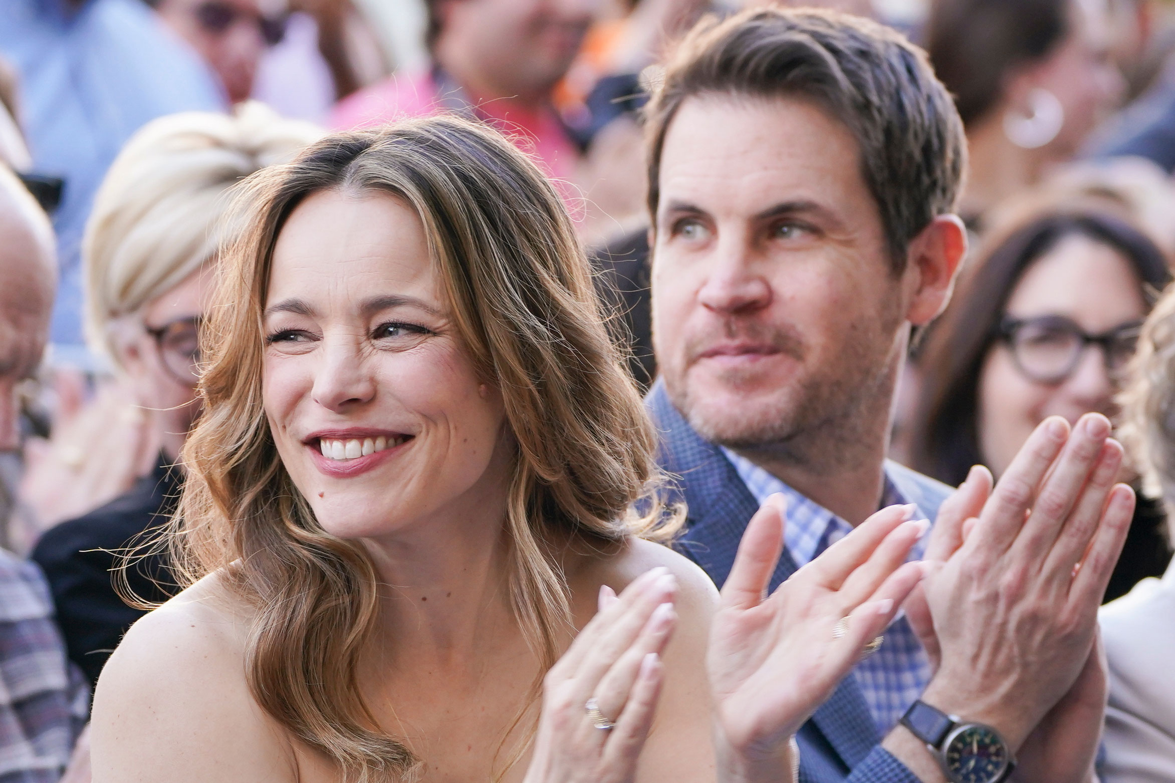 Rachel McAdams and Jamie Linden clap during the ceremony.