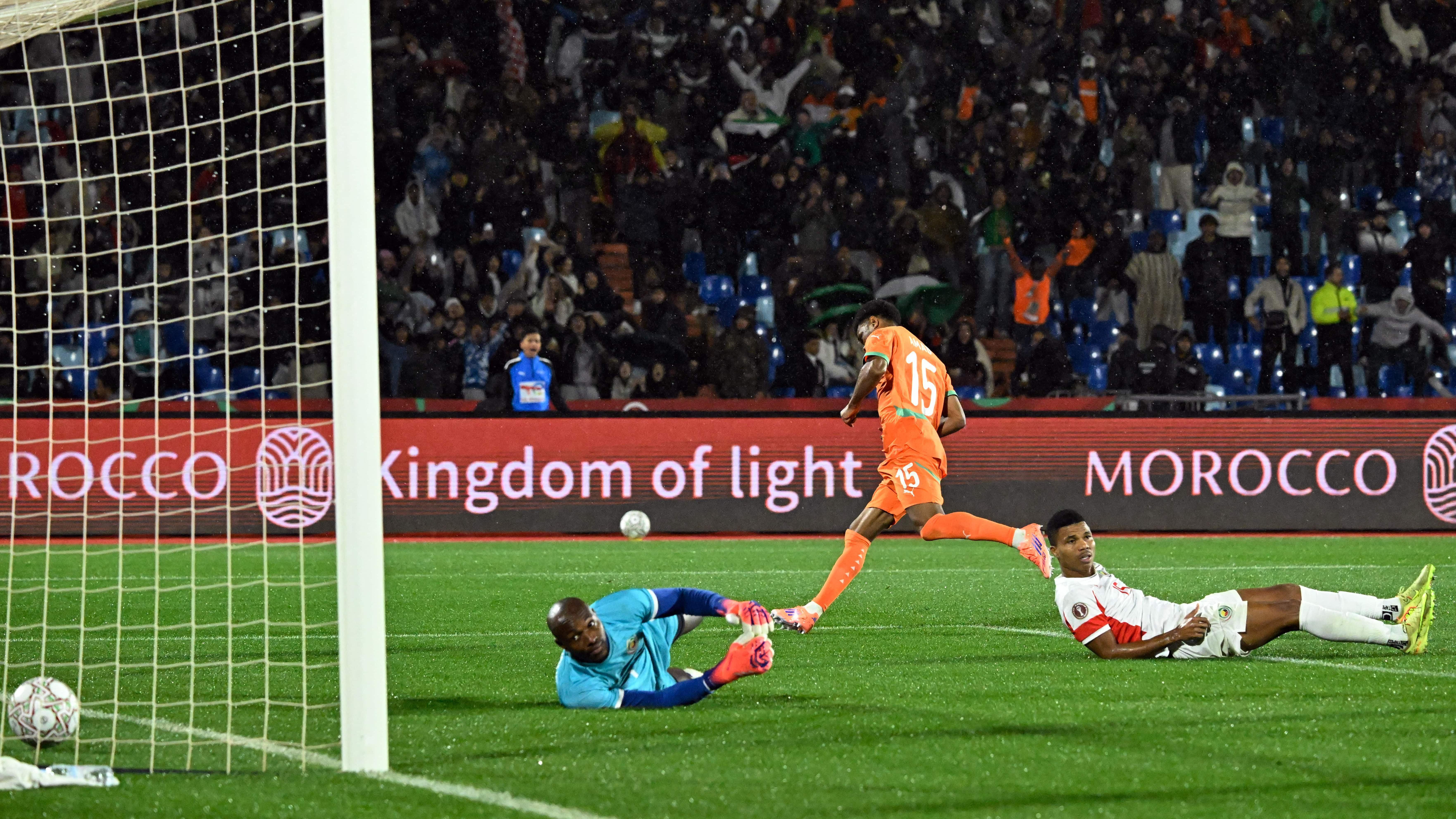 Ivory Coast Edges Mozambique in AFCON Clash