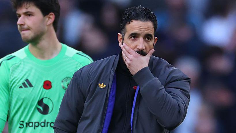 Stop experiments and get manager who fits Man Utd DNA - Neville