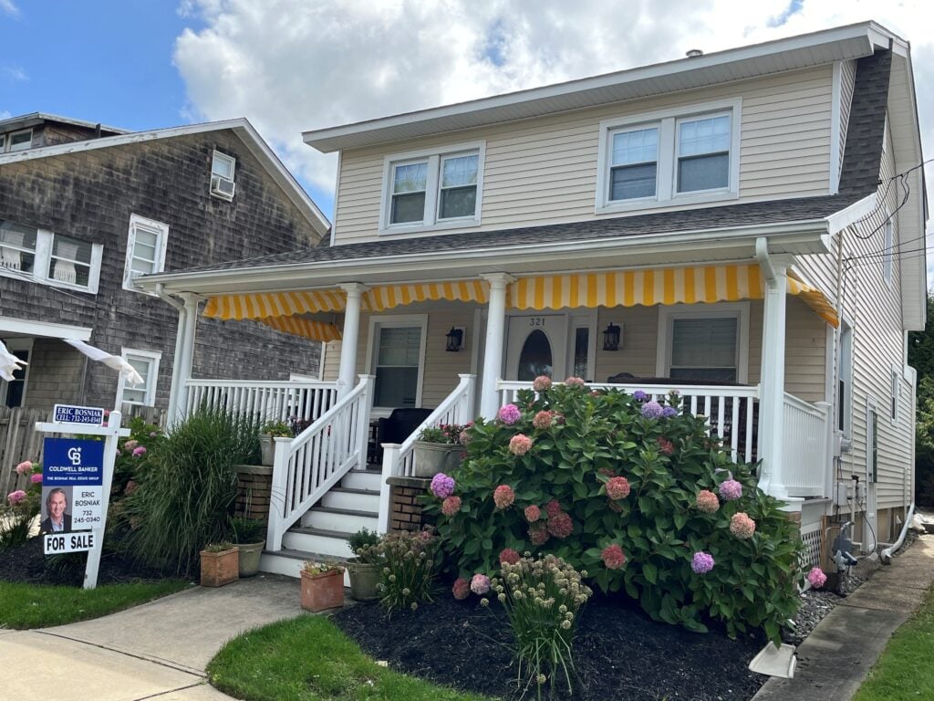 Millennial Says Parents Paid $60K for a Home Now Worth $800K But Claim It's About 'Working Hard' — Meanwhile She'd Need to Win Jackpot For a Down Payment