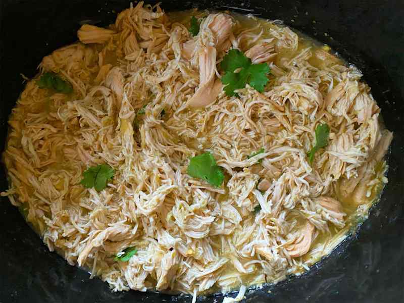 My Sister’s 2Ingredient Slow Cooker Chicken Never Lets Me Down