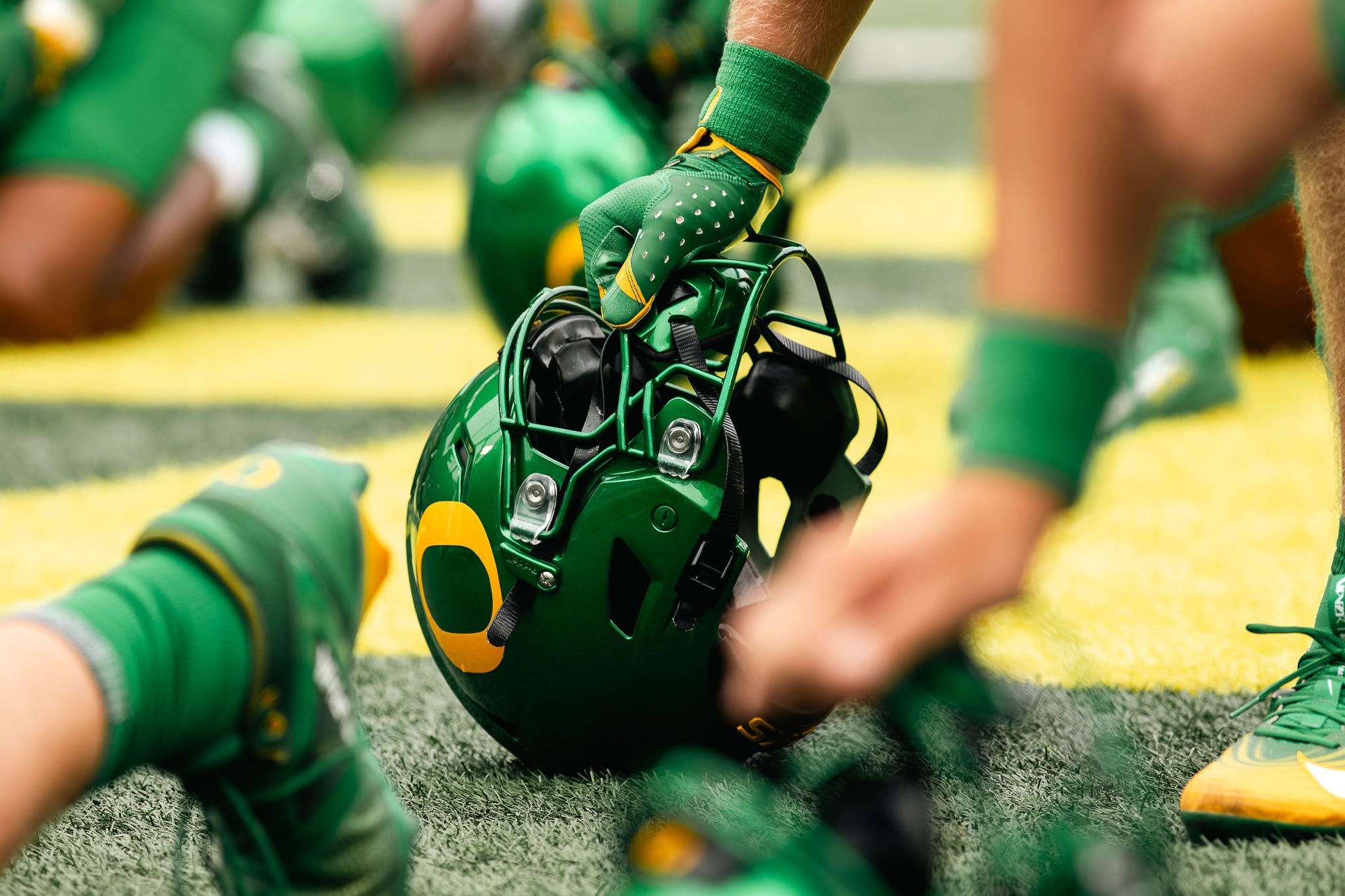 Oregon Ducks dominate the Oklahoma State Cowboys, 69-3, at Autzen Stadium. (General)