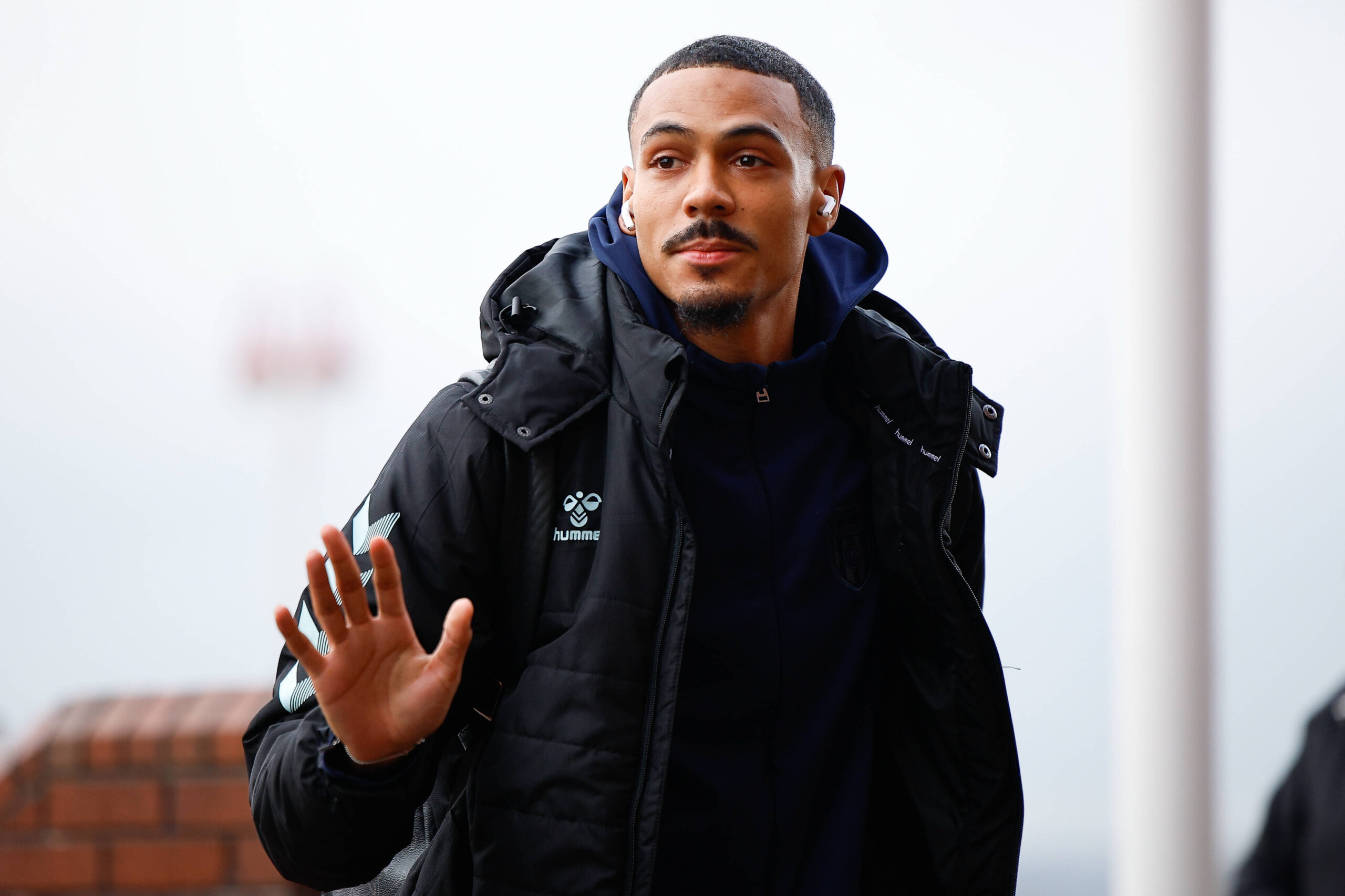 Report: Everton eyeing move to sign Premier League striker