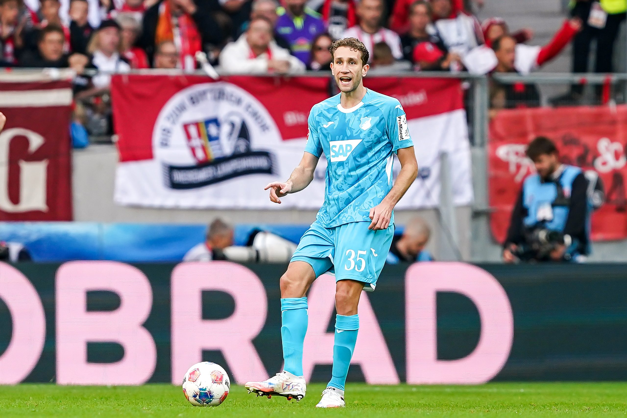 Augsburg set to take Hoffenheim defender Arthur Chaves (24) on loan