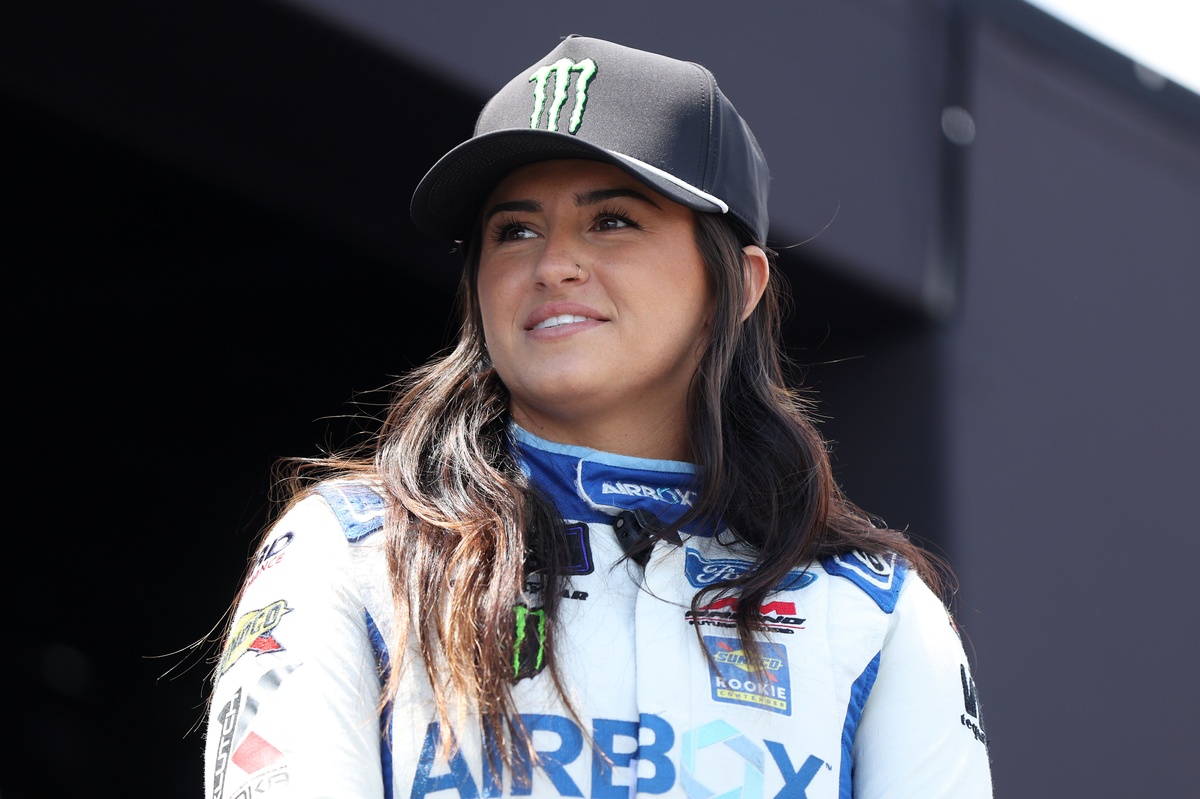 Hailie Deegan will return to NASCAR, aiming for ARCA West title