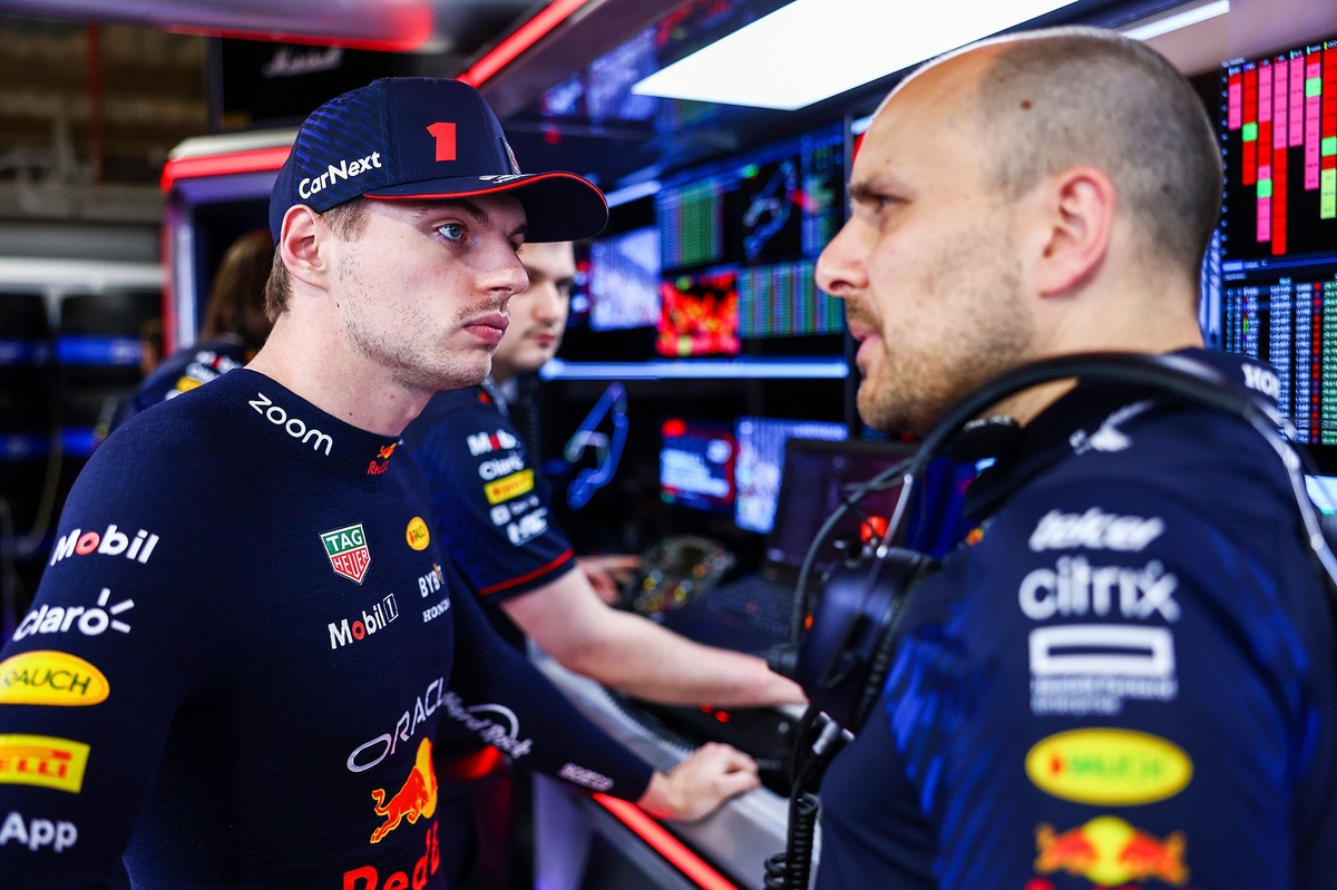 Gianpiero Lambiase to remain as Max Verstappen’s F1 race engineer for 2026
