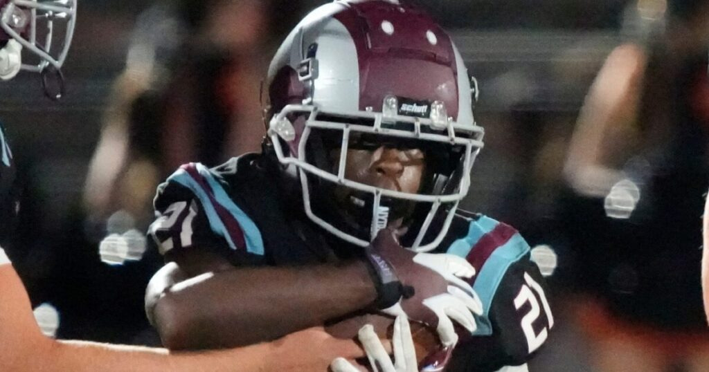 2,000-yard rusher transferring to Cardinal Mooney (Fla.)