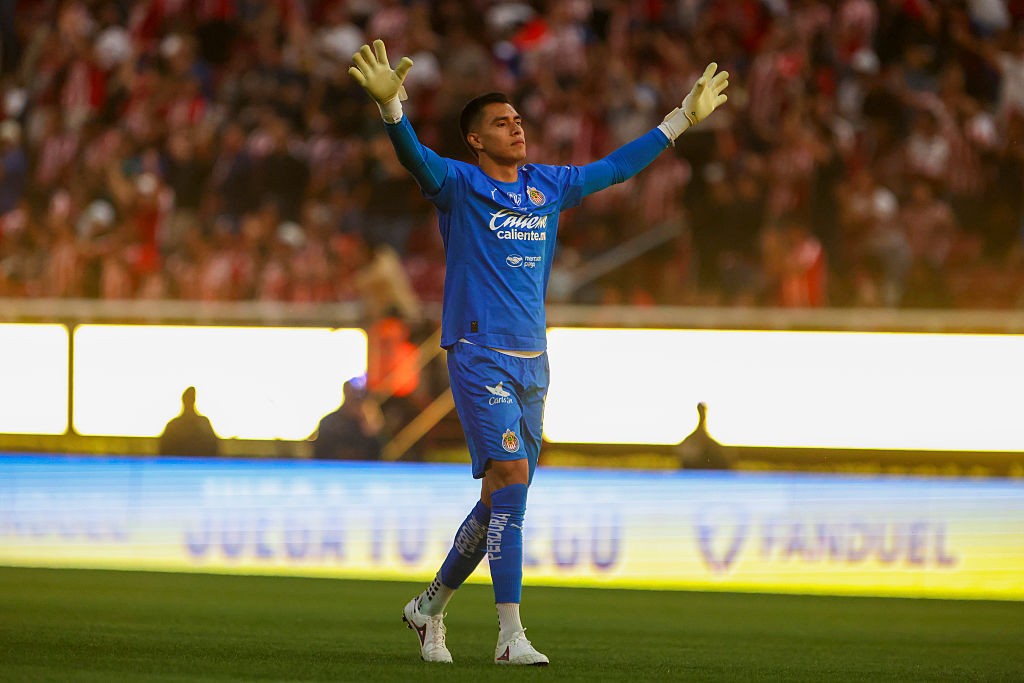 🧤 Aguirre confirms it: Tala and Malagón are his top picks for goalkeeper