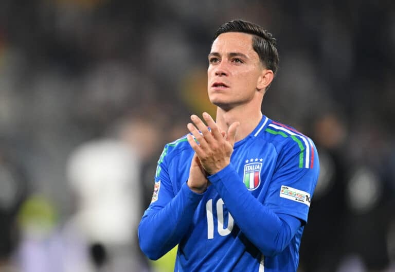 From Spain: Raspadori delays decision, waits for Napoli