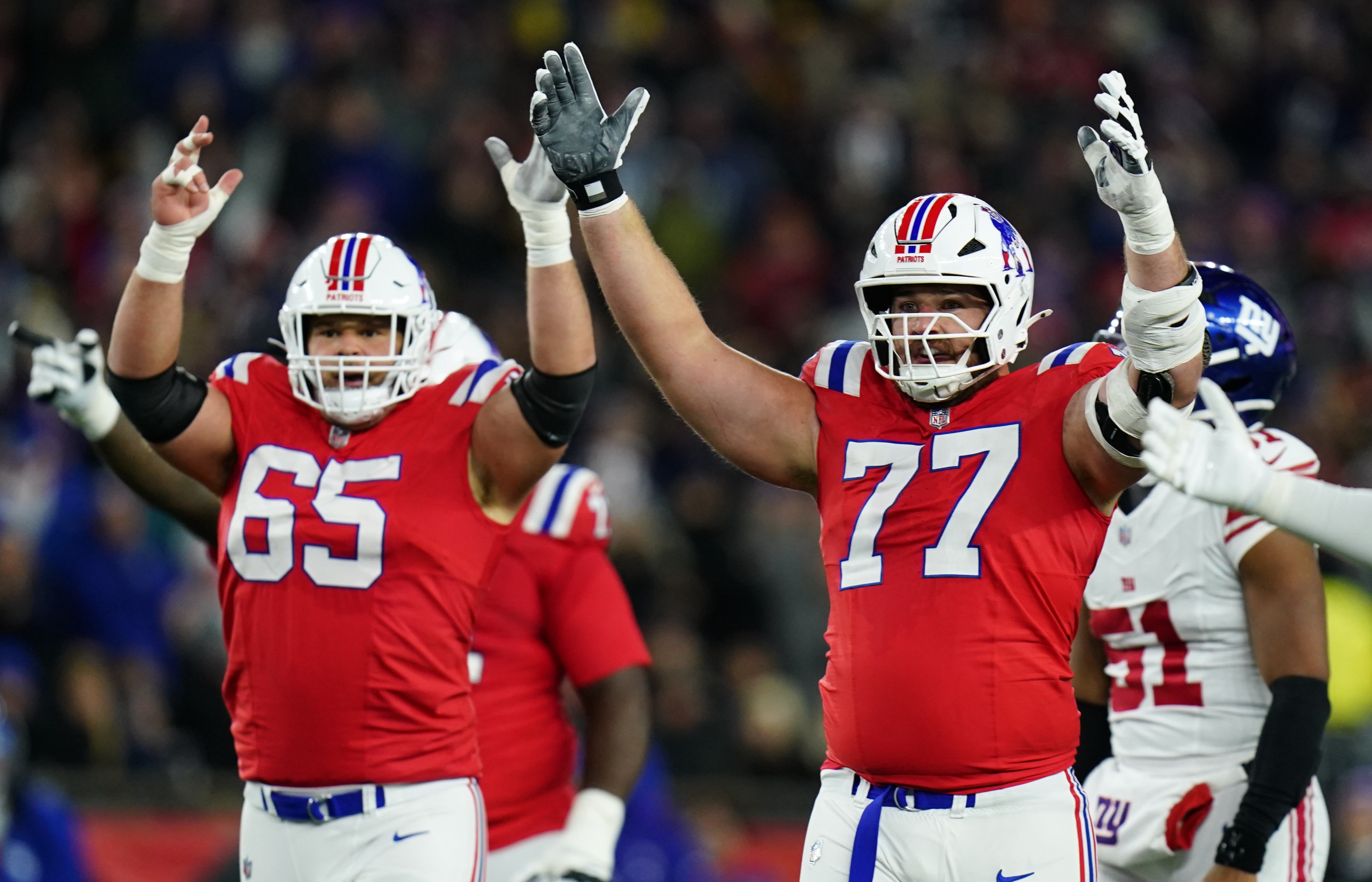Patriots’ new-look offensive line answers the bell in prime time victory