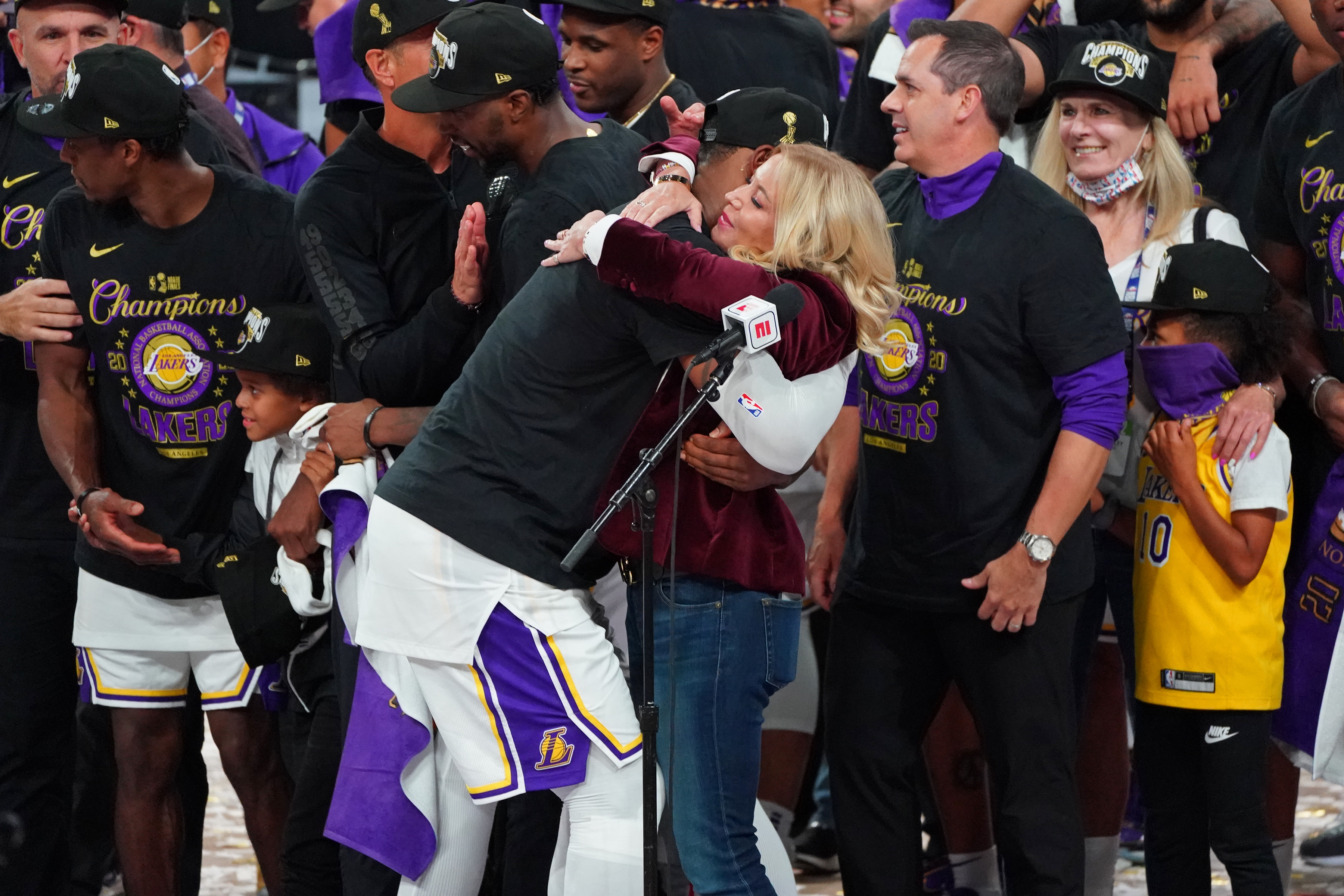 Jeanie Buss ‘began to turn’ against LeBron James in recent years, considered trading him in 2022