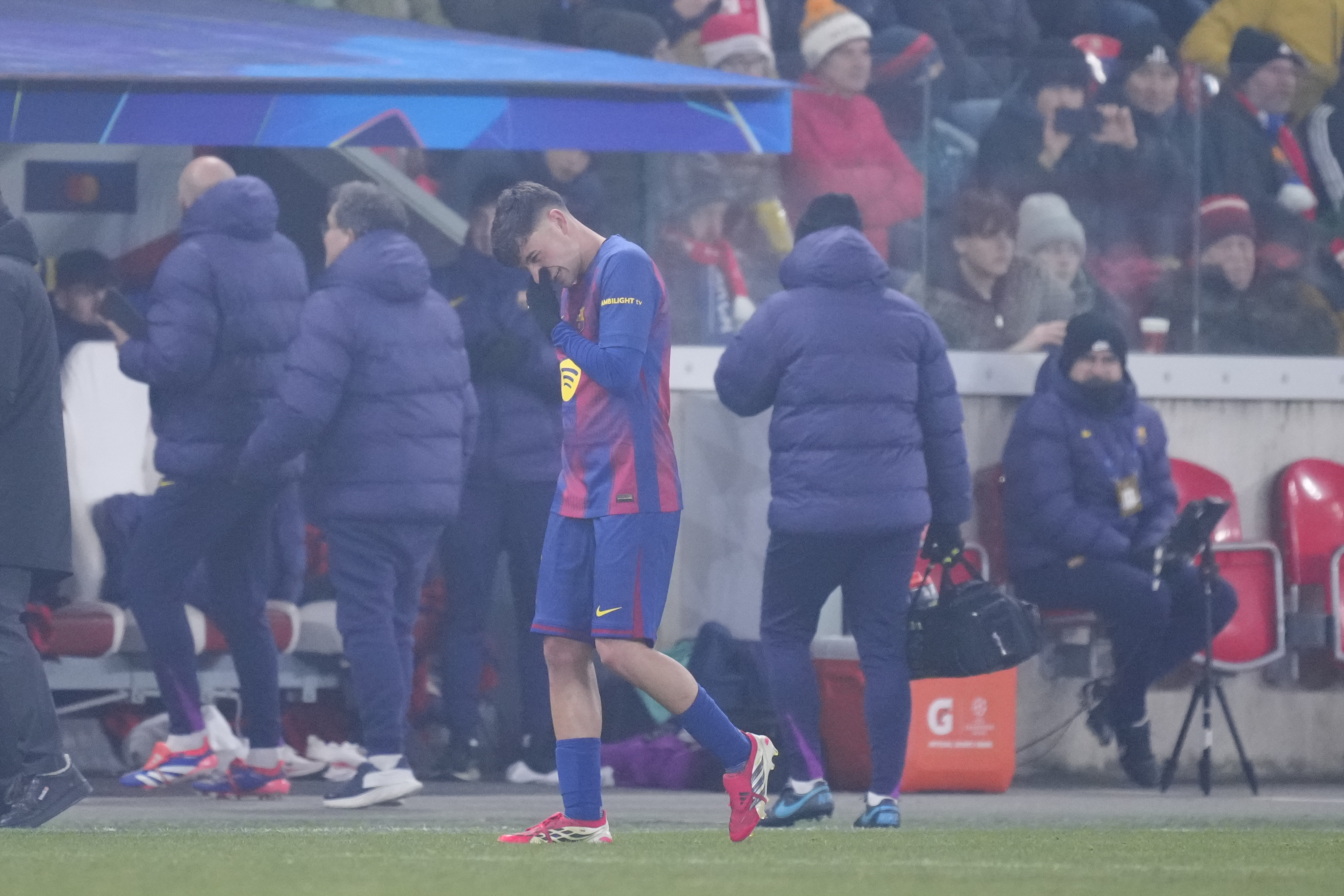 Flick worried about Pedri after Barca star forced off against Slavia Prague