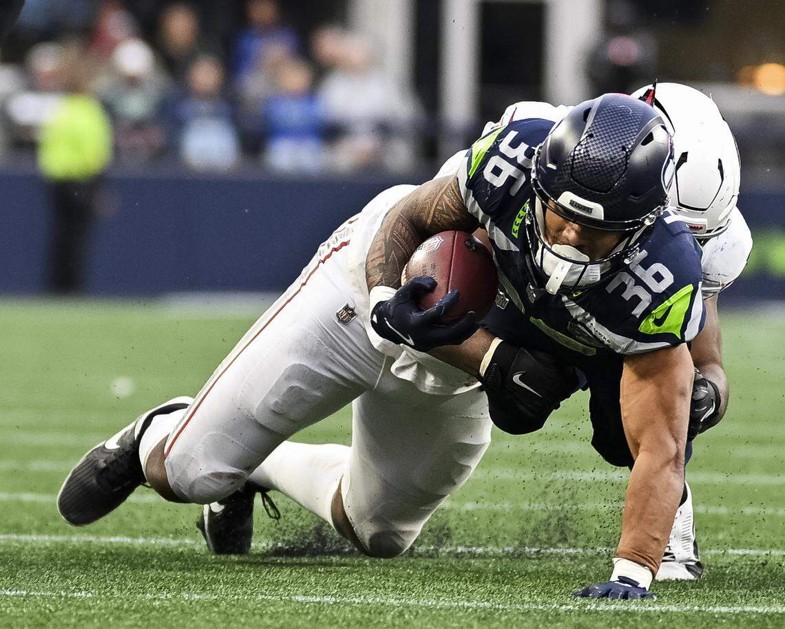 George Holani off Seahawks layaway backup option to Kenneth Walker in title game