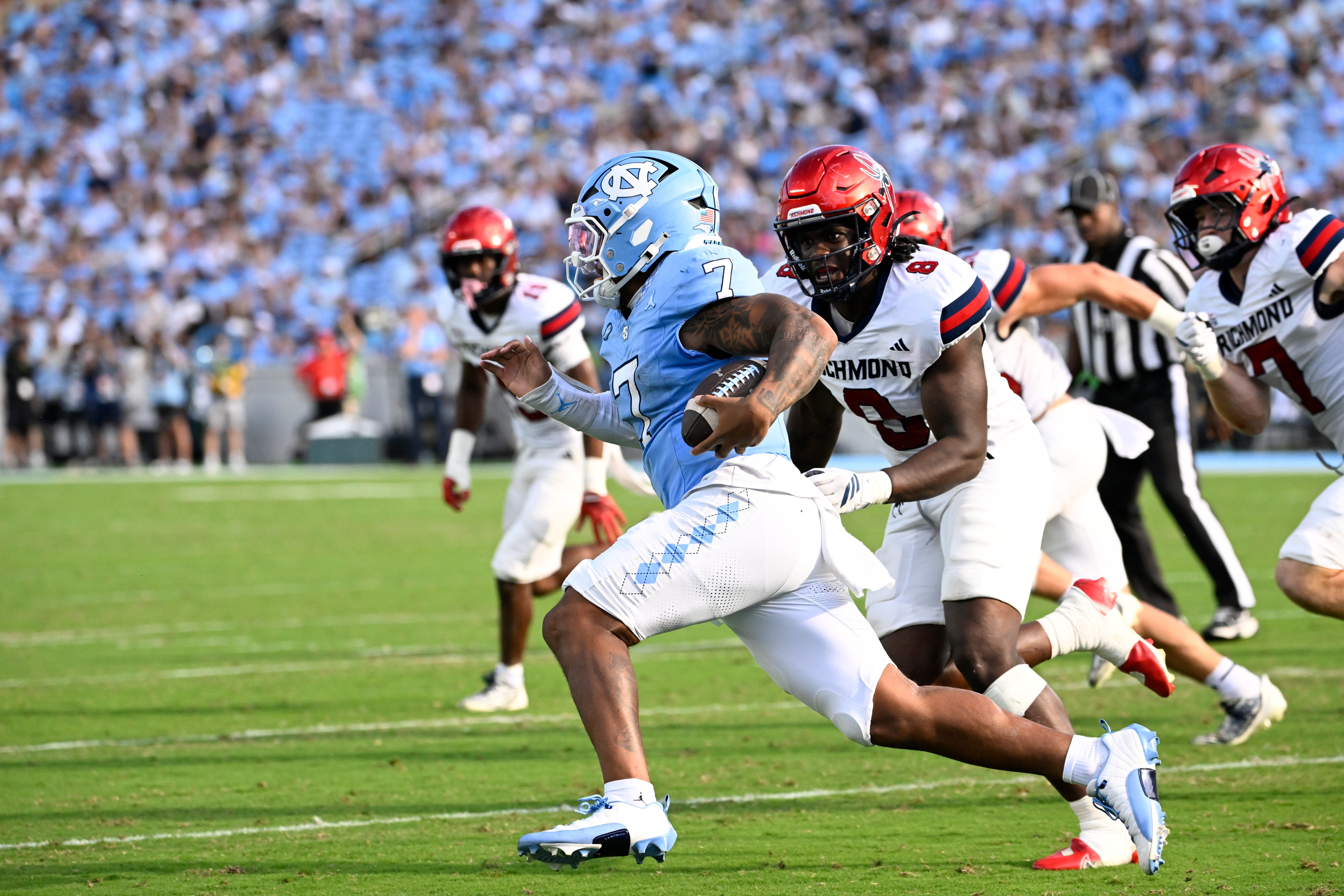 UNC adds All-Patriot League edge rusher Donovan Hoilette