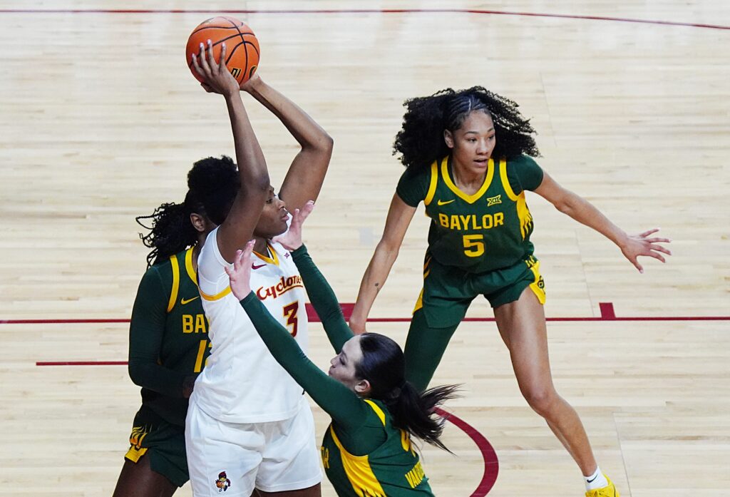 Baylor Bears guard Jana Van Gytenbeek and guard/forward Darianna Littlepage-Buggs 