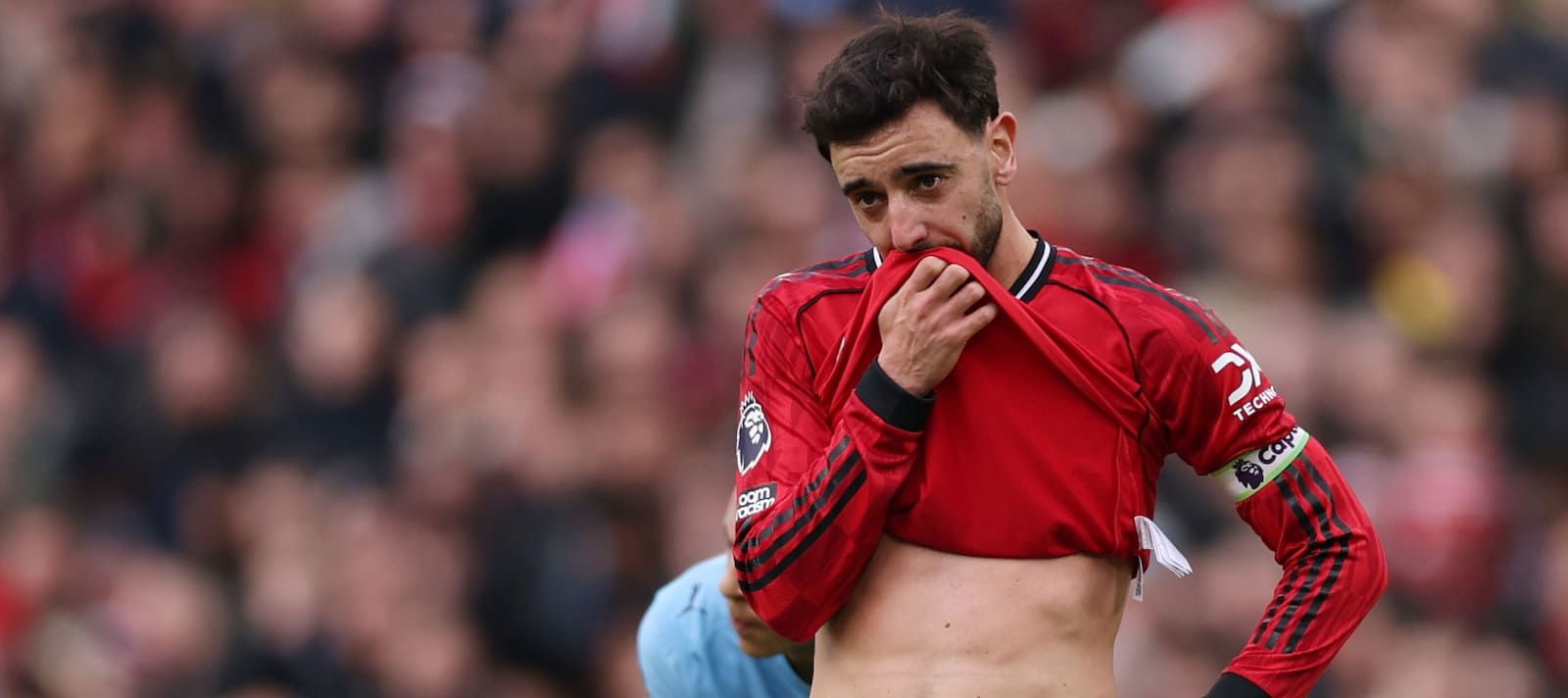 Bruno Fernandes: Man United fans praise imperious City performance