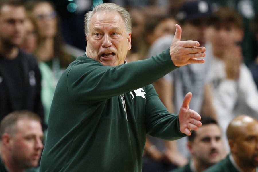 Watch: Michigan State coach Tom Izzo says 99-year-old mom could outplay guard