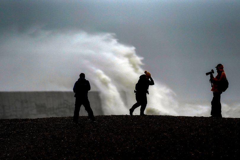 Weather warning issued for Wales on Christmas Day with power cuts expected. 