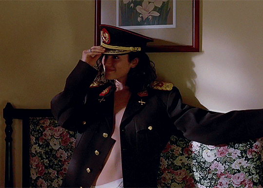 Photos of Jennifer Connelly Resurface, and the Internet Declares Her the ‘Greatest White Woman Ever’ - Yahoo Entertainment