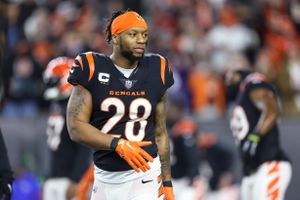 Joe Mixon, sister&rsquo;s boyfriend named in lawsuit over shooting of teen near running back&rsquo;s home